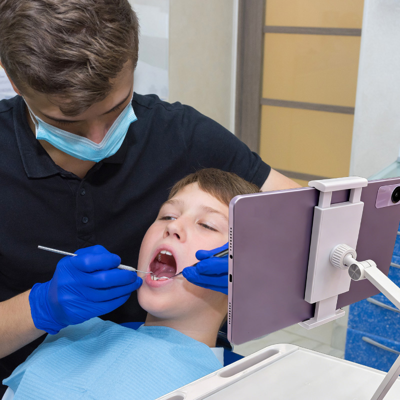 Medical Laptop Trolley Application Medical Laptop Trolley Application